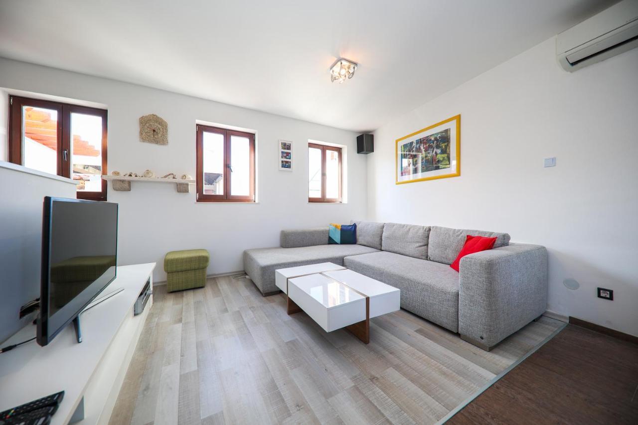 Apartman Murter Exterior foto