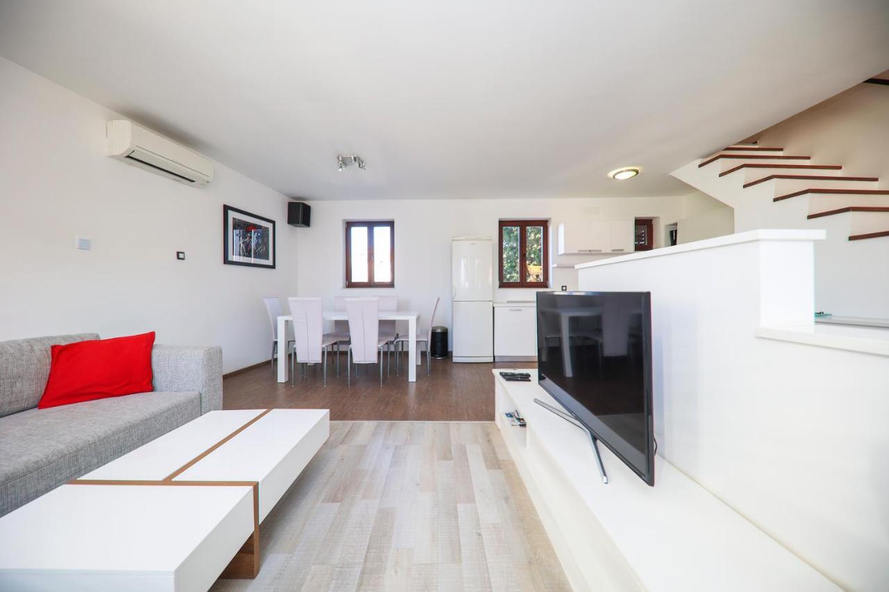 Apartman Murter Exterior foto