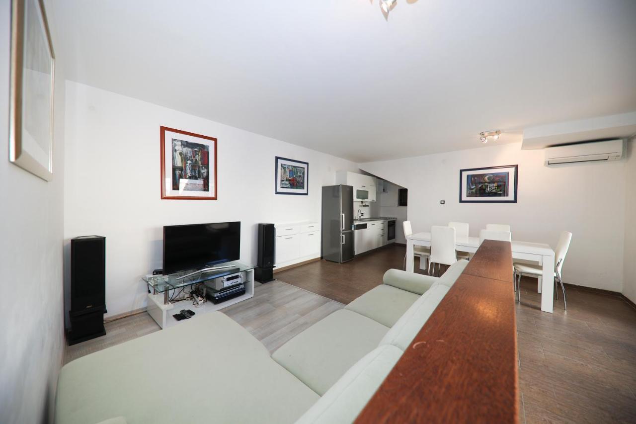 Apartman Murter Exterior foto